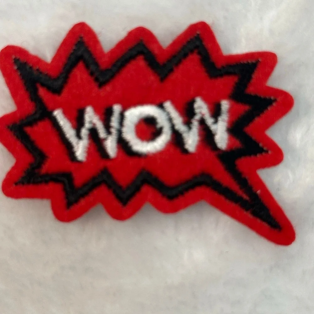 WOW Comic Book Speech Bubble Iron On Patches Red Unisex Small Embroidered 2 Pack